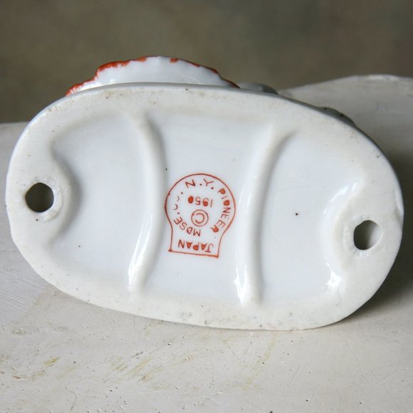 Kissing Statue Boy and Girl Antique Porcelain Pioneer Mdse Co NY 1950 Japan Cute - Picture 7 of 9